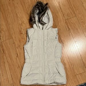 Women's White Hooded Puffer Vest
